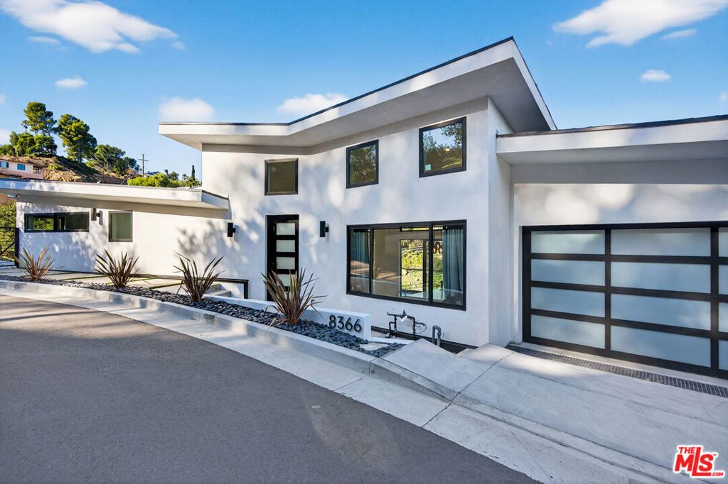 Photo of 8366 Hillcroft Drive, West Hills, CA 91304 (MLS # 26834605)