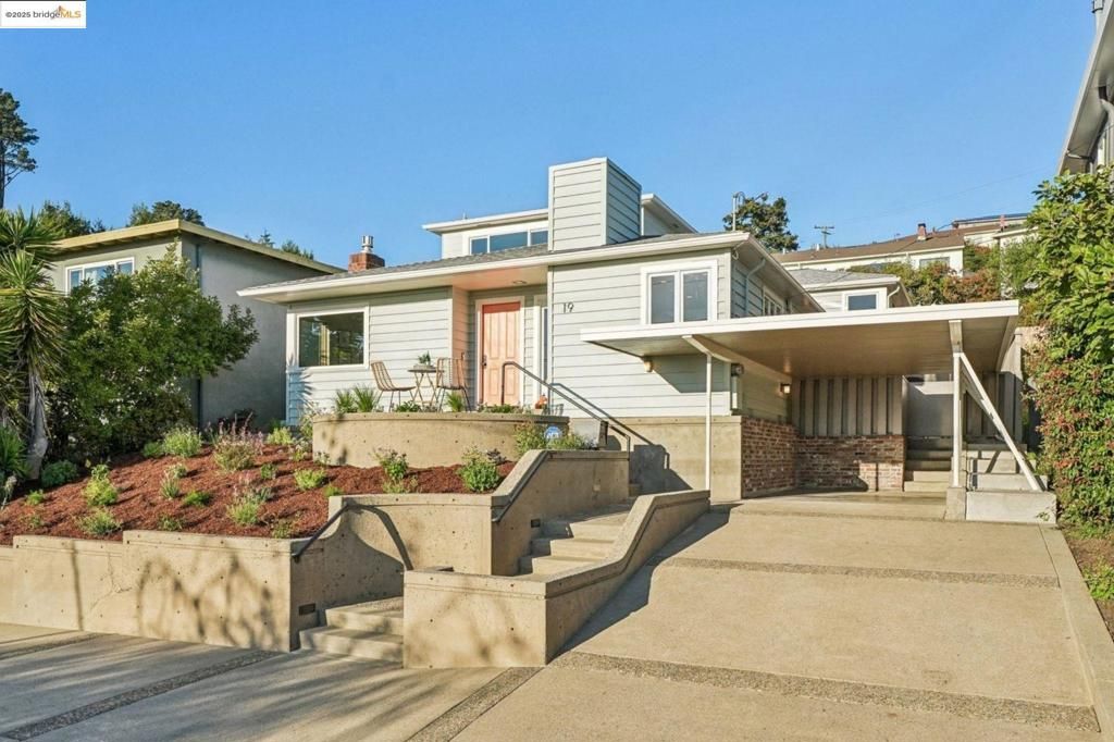 Photo of 19 Highland Blvd Blvd, Kensington, CA 94707 (MLS # 41115219)