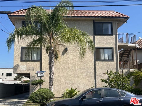 Photo of 701 E Raleigh Street #4, Glendale, CA 91205 (MLS # 26875965)