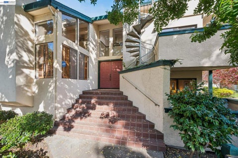 Photo of 214 Baywood Rd RD, Alameda, CA 94502 (MLS # 41151764)
