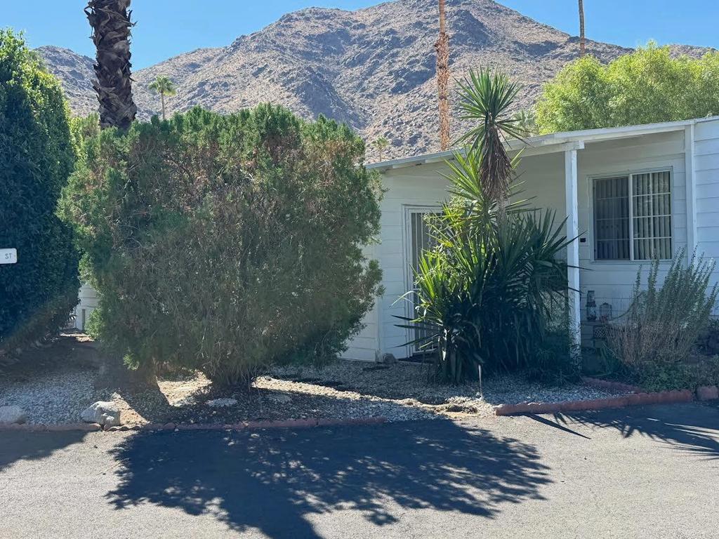 Safari Park - Manufactured In Park