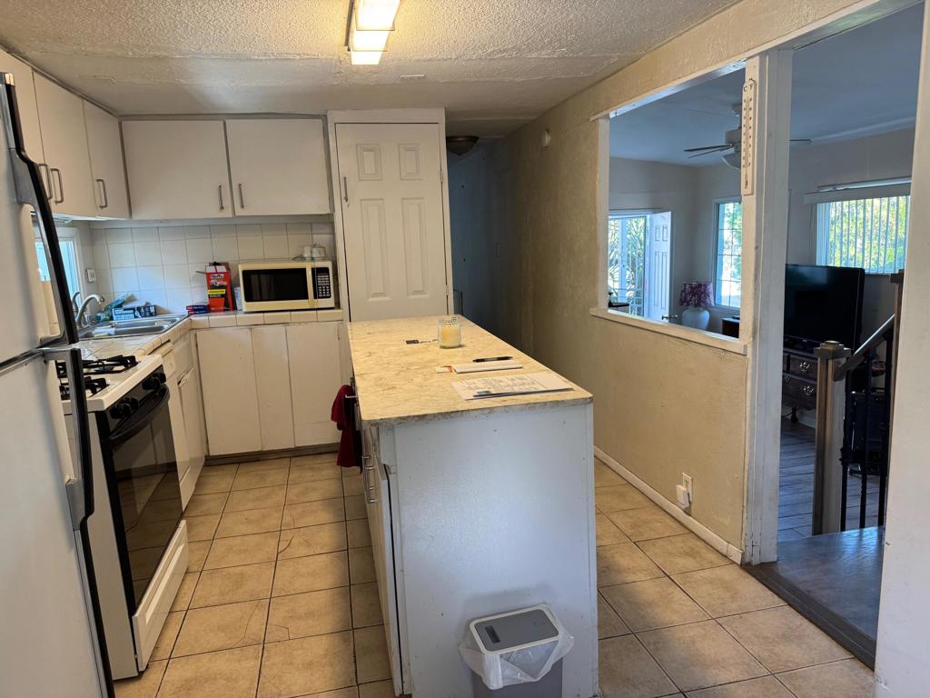 Safari Park - Manufactured In Park