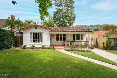 Photo of 638 Glenmore Boulevard, Glendale, CA 91206 (MLS # P1-26813)