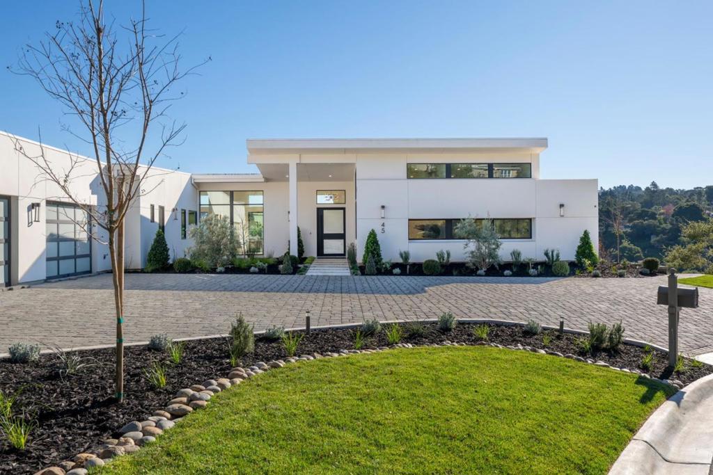45 Calaveras Court