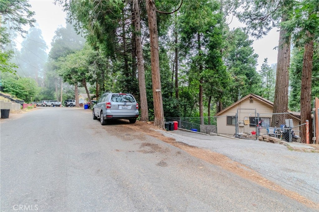 753 Woodland