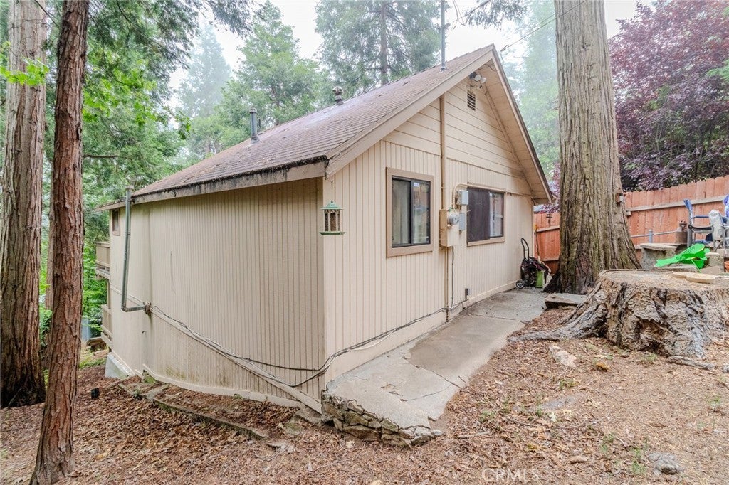 753 Woodland