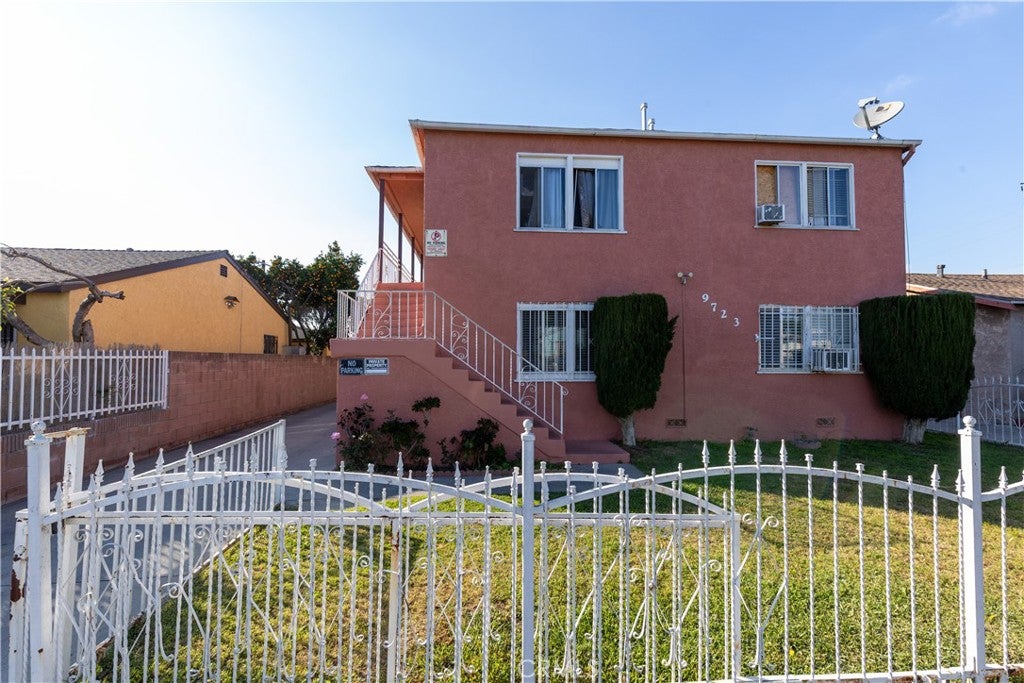 9723 San Juan