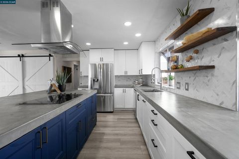 Tiny photo for 1745 1745 Eucalyptus Ct Ct, Concord, CA 94521 (MLS # 41126301)