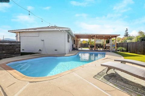 Tiny photo for 1745 1745 Eucalyptus Ct Ct, Concord, CA 94521 (MLS # 41126301)