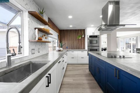 Photo of 1745 1745 Eucalyptus Ct Ct, Concord, CA 94521 (MLS # 41126301)