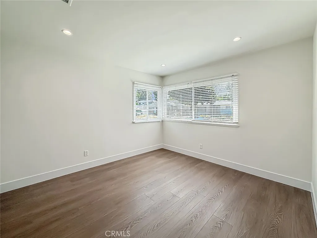 Tarzana, California 91335, United States, 4 Bedrooms Bedrooms, ,2 BathroomsBathrooms,Residential,Active,224784