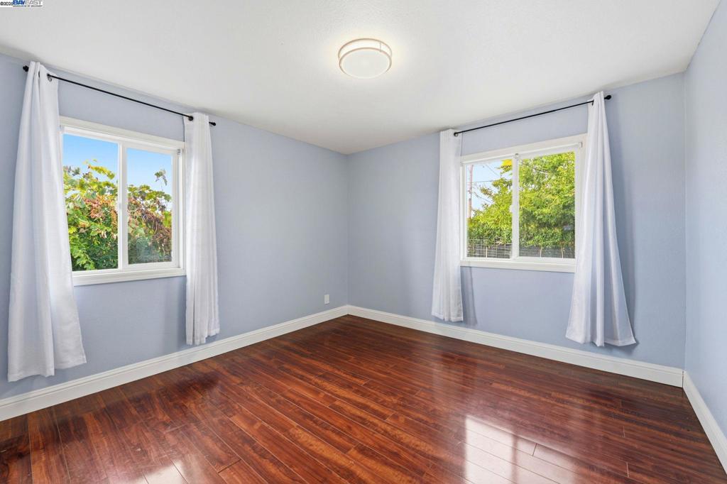 NEWARK - Residential