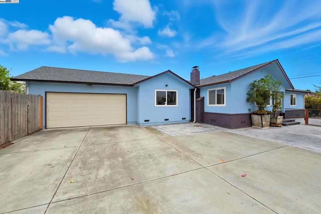 Photo of 36701 Olive Street, Newark, CA 94560 (MLS # 41115067)