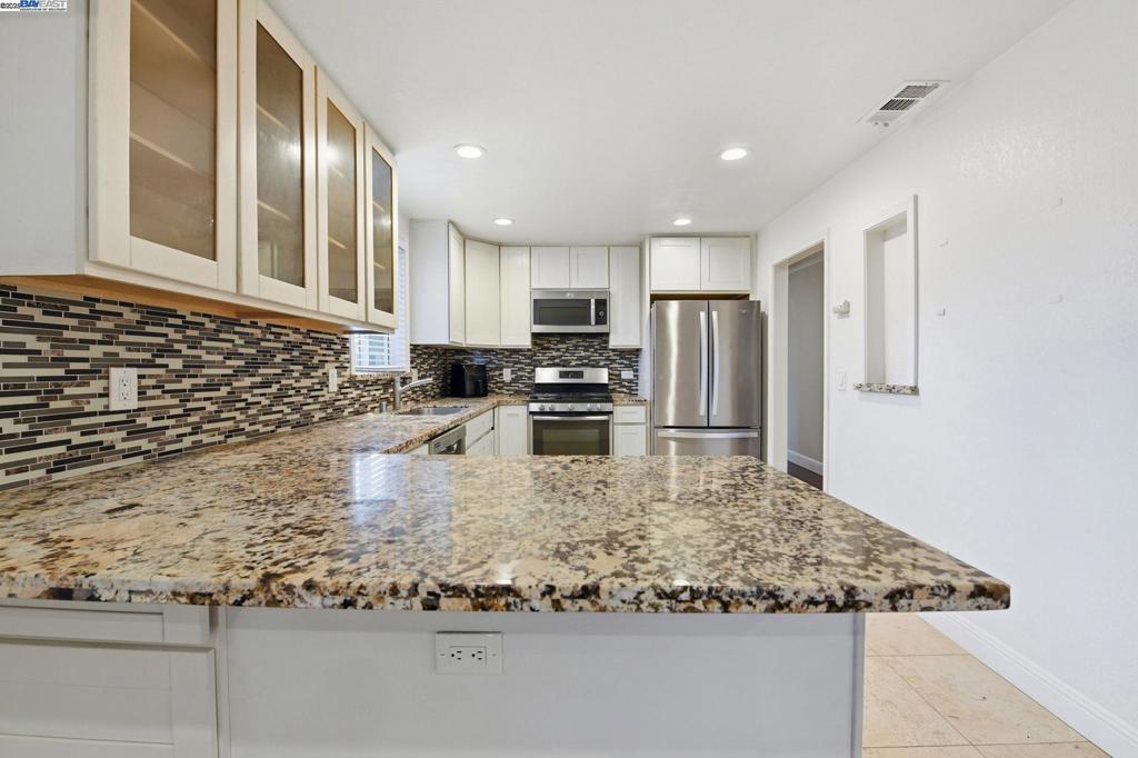 NEWARK - Residential