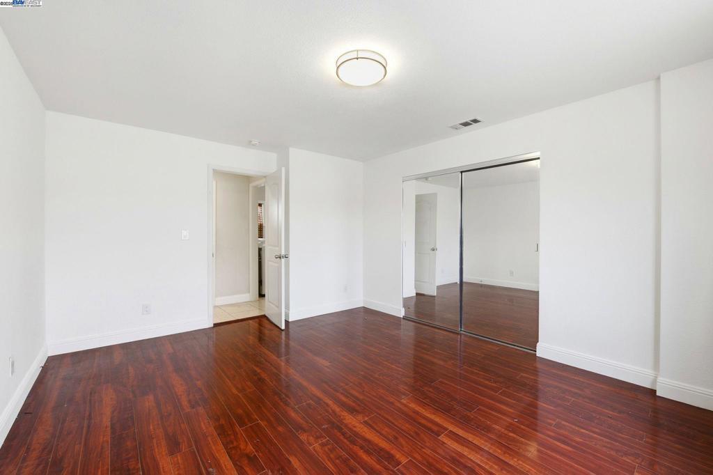 NEWARK - Residential
