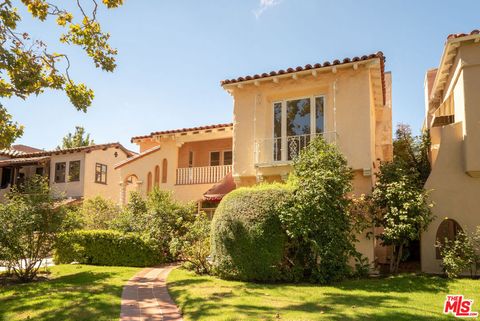 Photo of 441 S Bedford Drive, Beverly Hills, CA 90212 (MLS # 26847101)