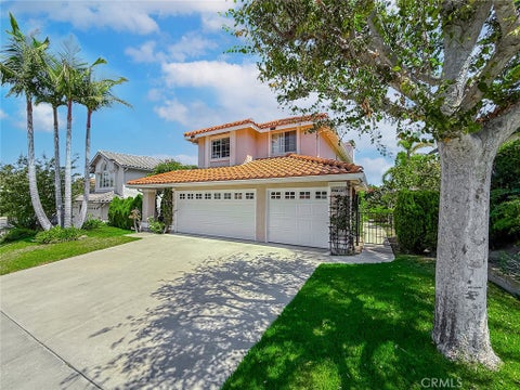Photo of 1739 Amarelle ST, Newbury Park, CA 91320 (MLS # SR26189288)