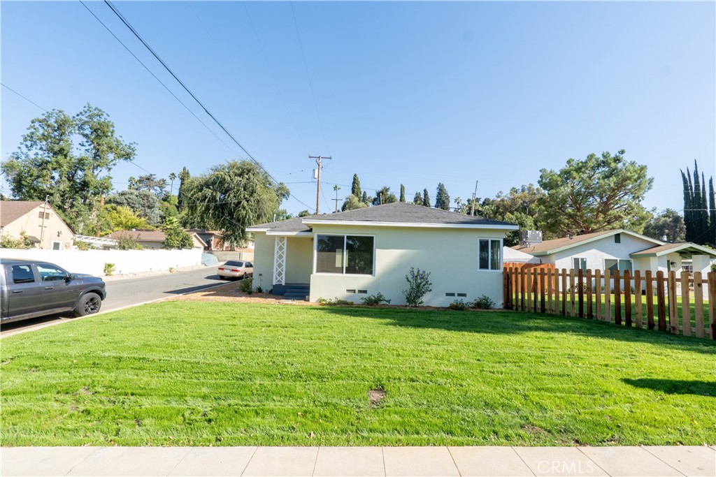 Completely remodeled 2-bedroom, 1-bath mid-century modern home in Redlands, located next to the highly desirable Prospect Park neighborhood. Everything is brand new, including the kitchen with custom cabinetry, designer countertops, and all-new appliances. The open floor plan offers spacious living and dining areas filled with natural light, while the bathroom has been tastefully updated with quality finishes. Both bedrooms are generously sized for comfort. Additional features include a 2-car garage, landscaped yard, and gardener service included. Close to parks, schools, shopping, and historic downtown Redlands, this home blends timeless style with modern luxury in one of the city’s most sought-after locations.
