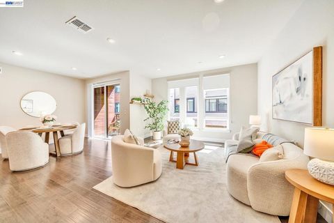 Tiny photo for 44938 Fremont Blvd Blvd #202, Fremont, CA 94538 (MLS # 41142222)