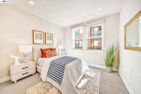Tiny photo for 44938 Fremont Blvd Blvd #202, Fremont, CA 94538 (MLS # 41142222)