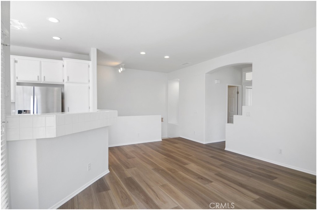 Breakers (BB) (BBB) - Residential Lease