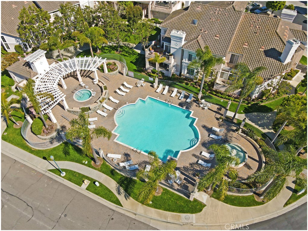 Breakers (BB) (BBB) - Residential Lease