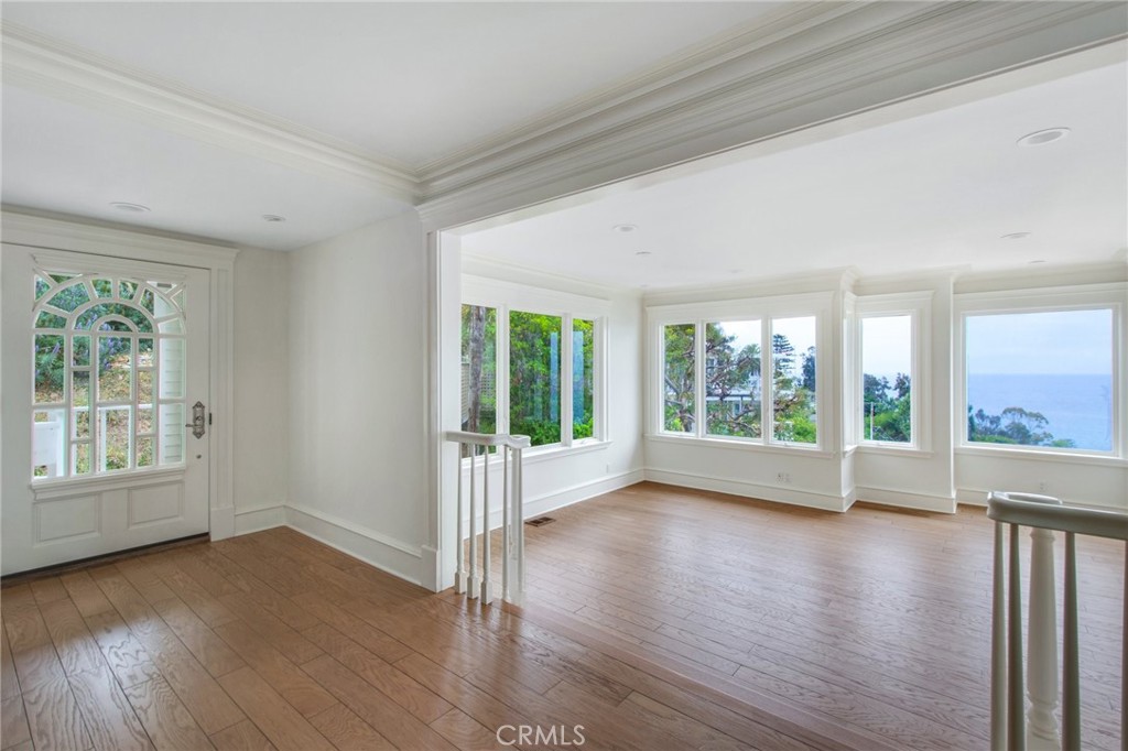 2163 Crestview Drive