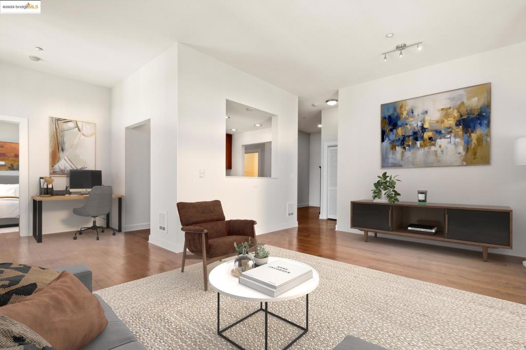 585 9th Street 649