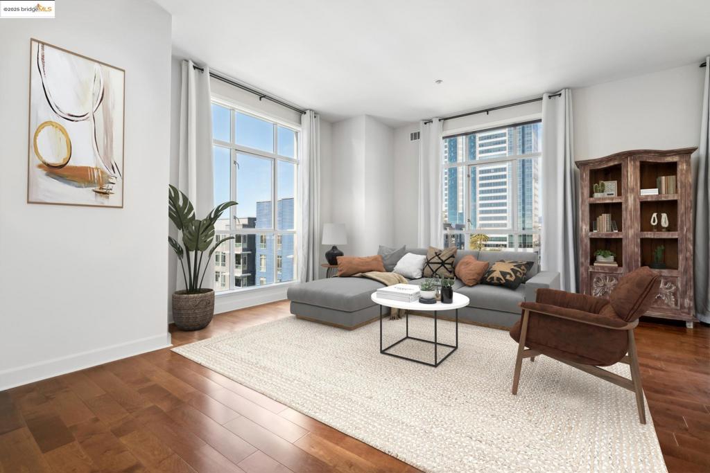 585 9th Street 649