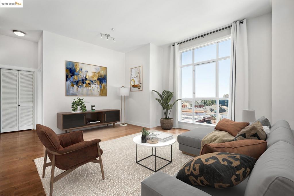 585 9th Street 649