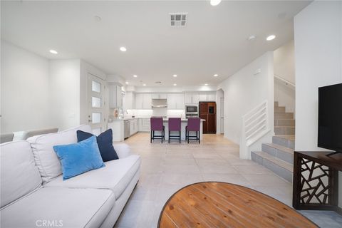 595 Cultivate Irvine CA 92618