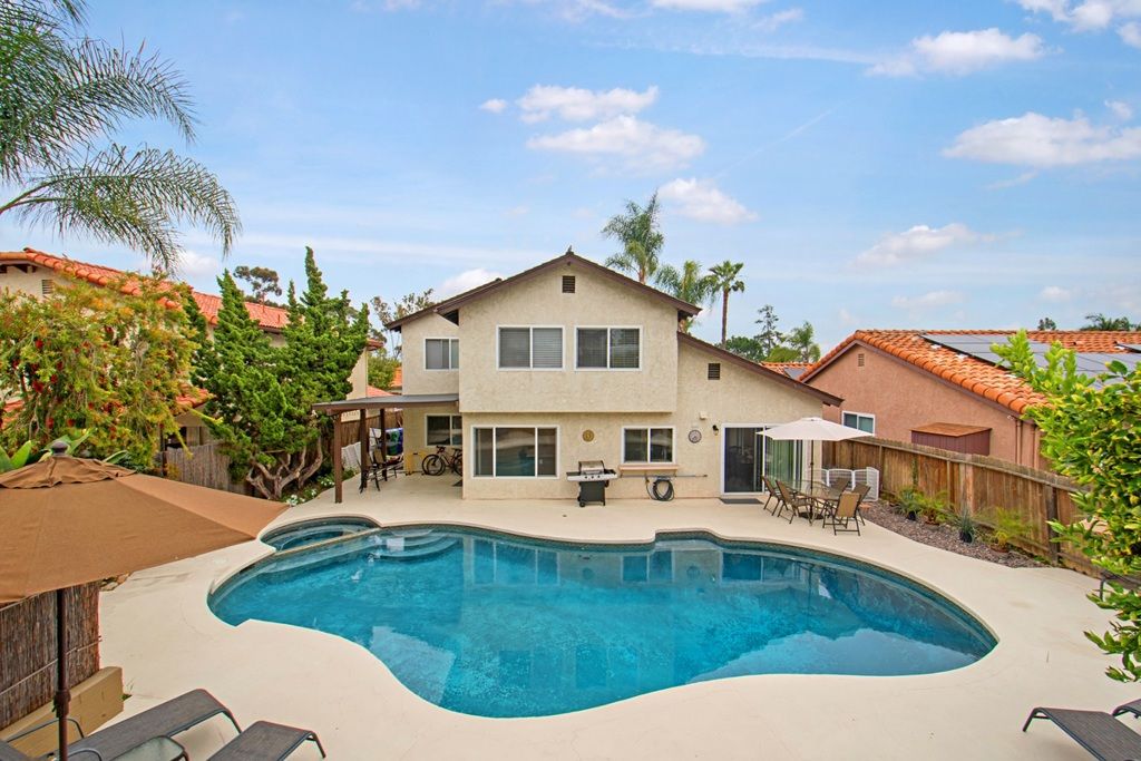 listing image 130728472908285787817