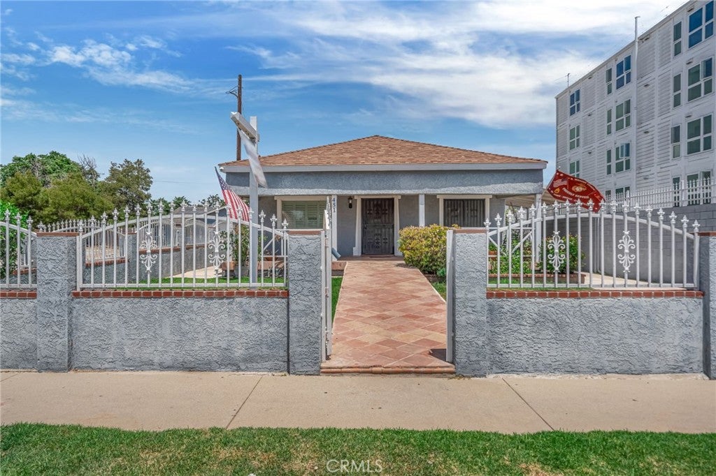 451 E 124th ST, Los Angeles CA 90061