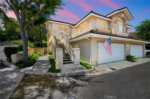 Photo of 497 Bannister Way #B, Simi Valley, CA 93065 (MLS # CV26130439)