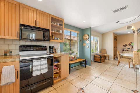 Tiny photo for 414 S Sierra Madre, Palm Desert, CA 92260 (MLS # 219151011DA)