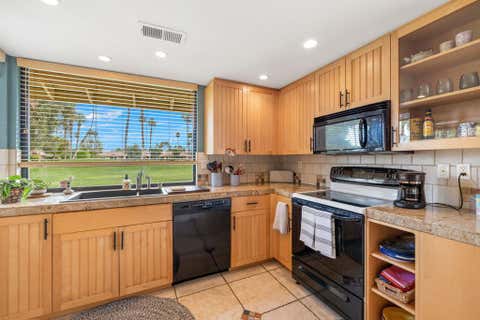 Tiny photo for 414 S Sierra Madre, Palm Desert, CA 92260 (MLS # 219151011DA)