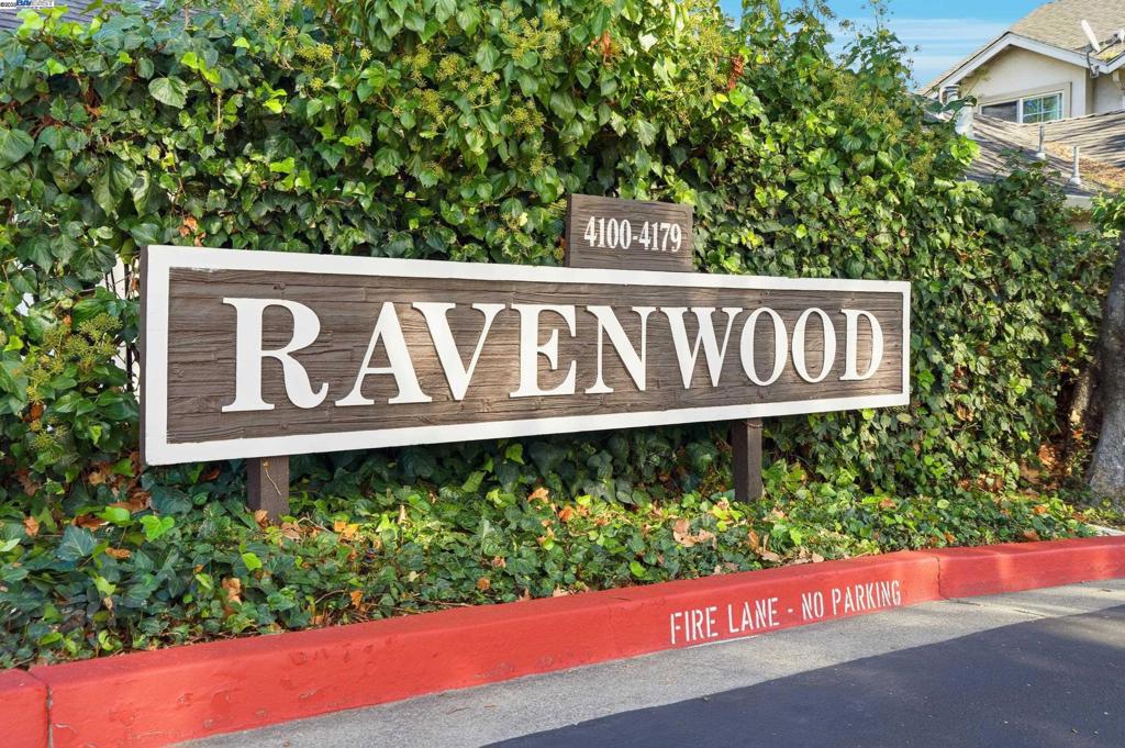 RAVENWOOD - Residential