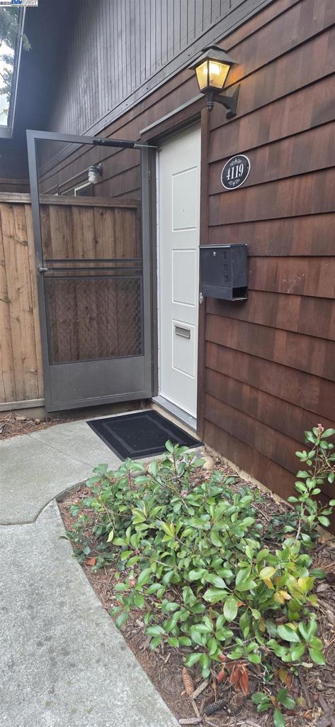 RAVENWOOD - Residential