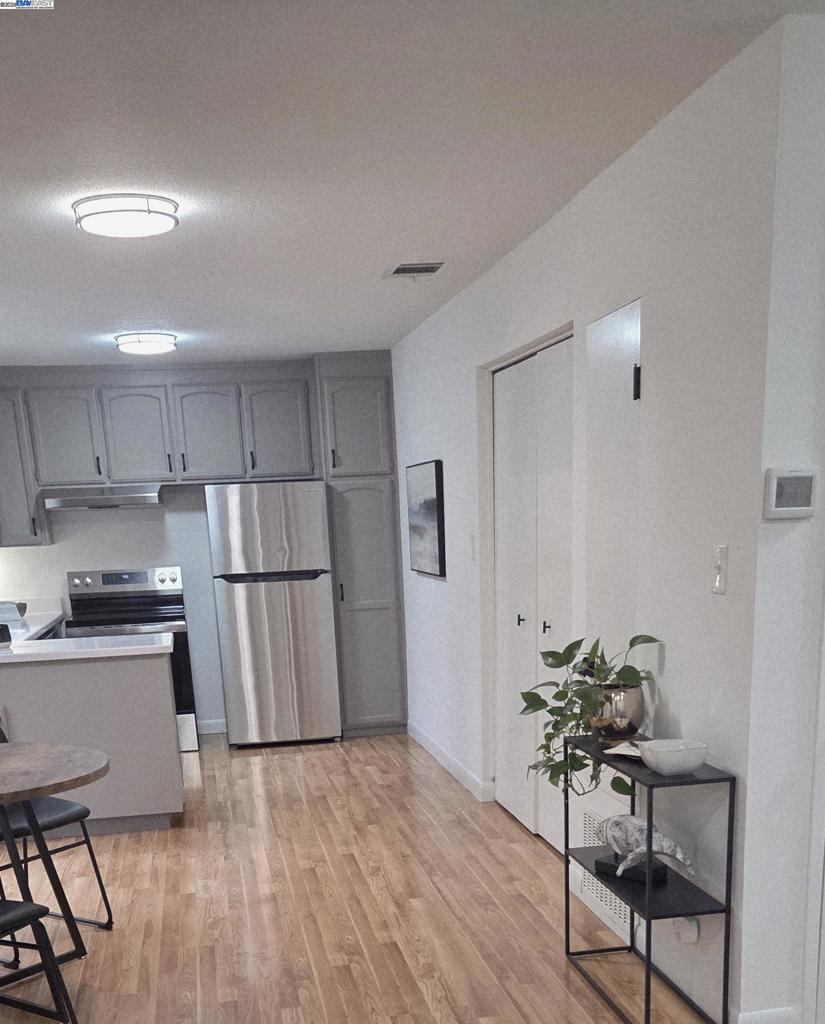 RAVENWOOD - Residential