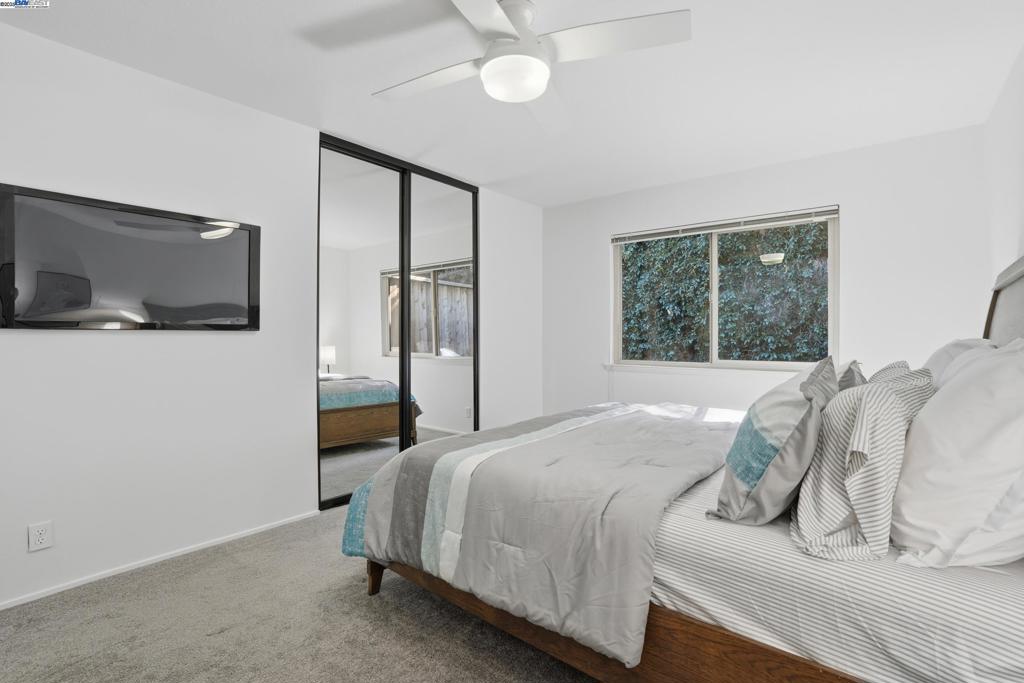 RAVENWOOD - Residential