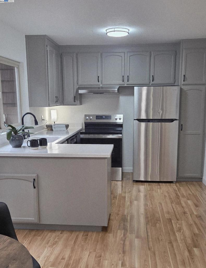 RAVENWOOD - Residential