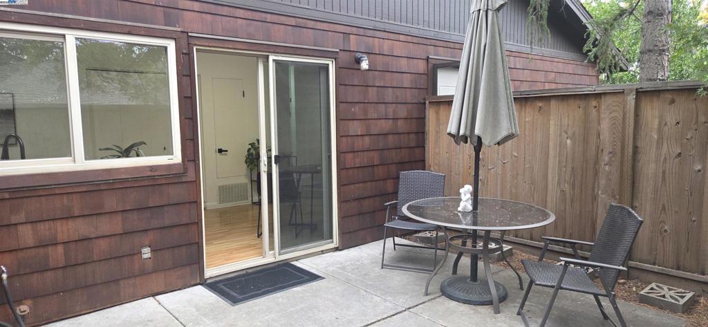 RAVENWOOD - Residential