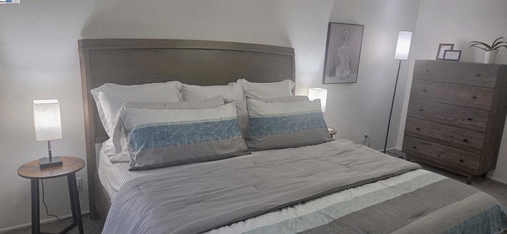 RAVENWOOD - Residential