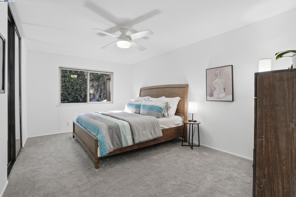 RAVENWOOD - Residential