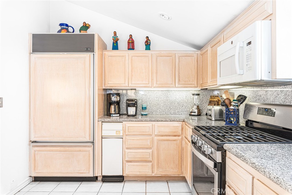 1720 W Oceanfront B