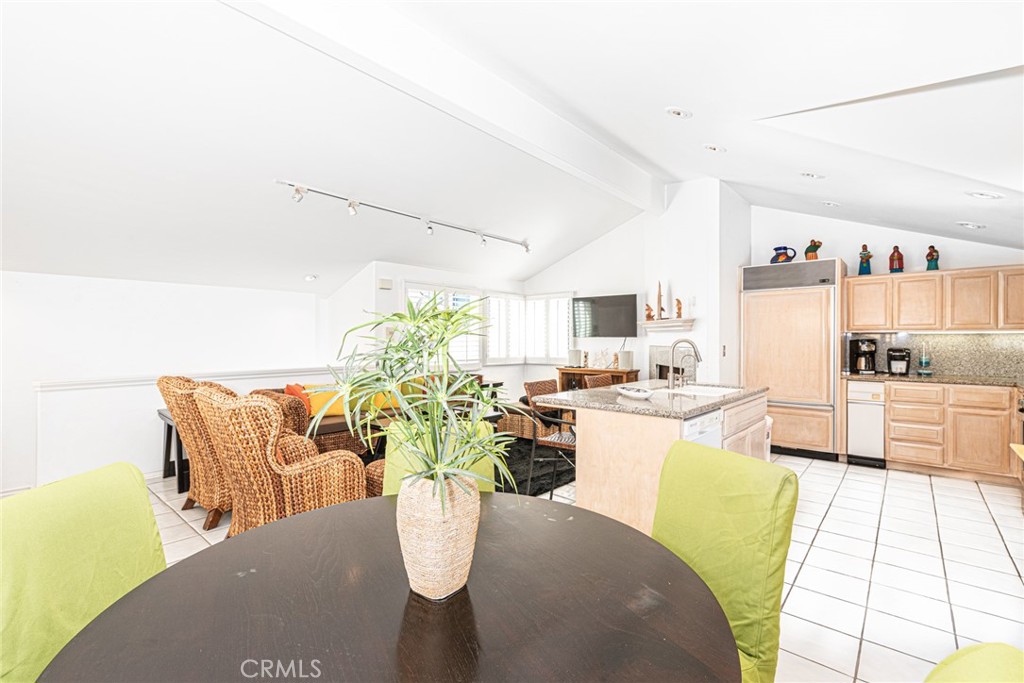 1720 W Oceanfront B