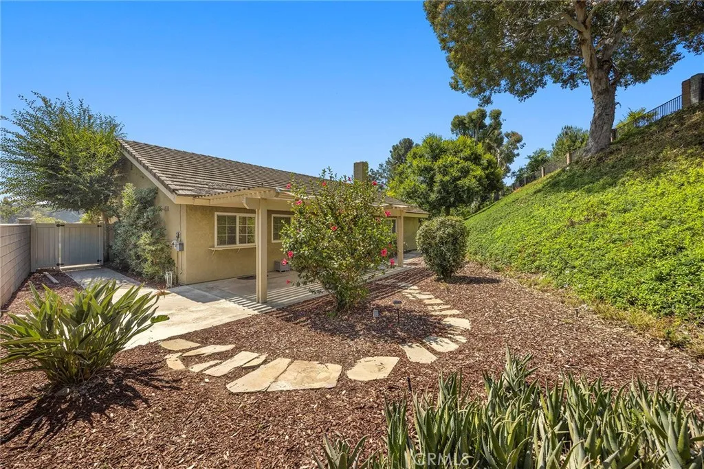 Anaheim Hills, California 92807, United States, 3 Bedrooms Bedrooms, ,2 BathroomsBathrooms,Residential,Active,166474