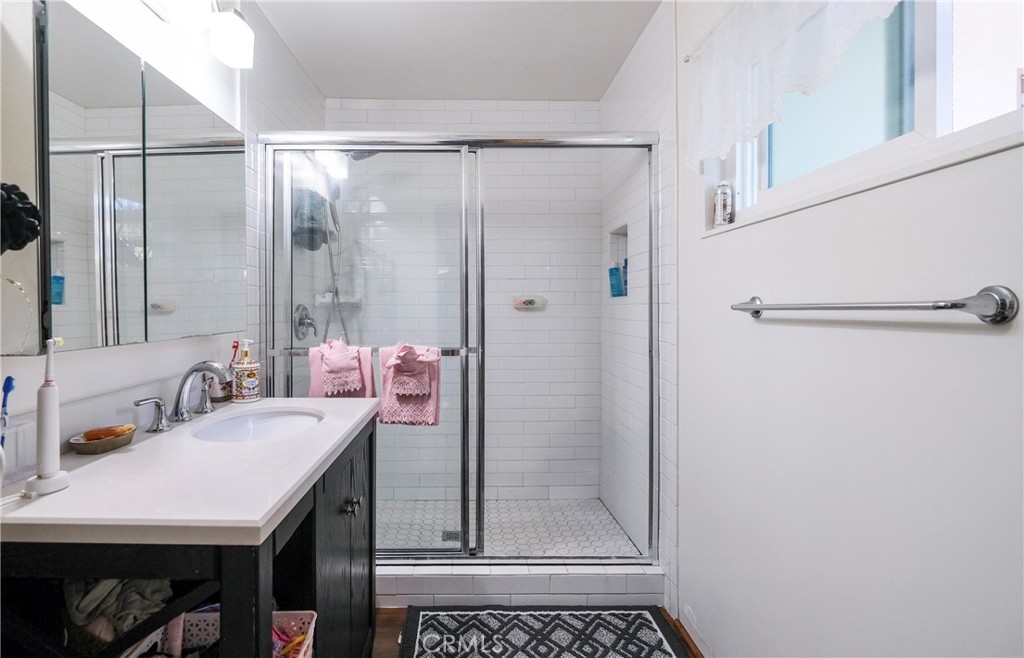 Santa Barbara: Other (80) - Residential Income