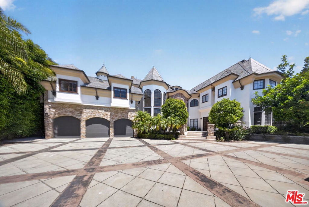 13320 Mulholland Drive