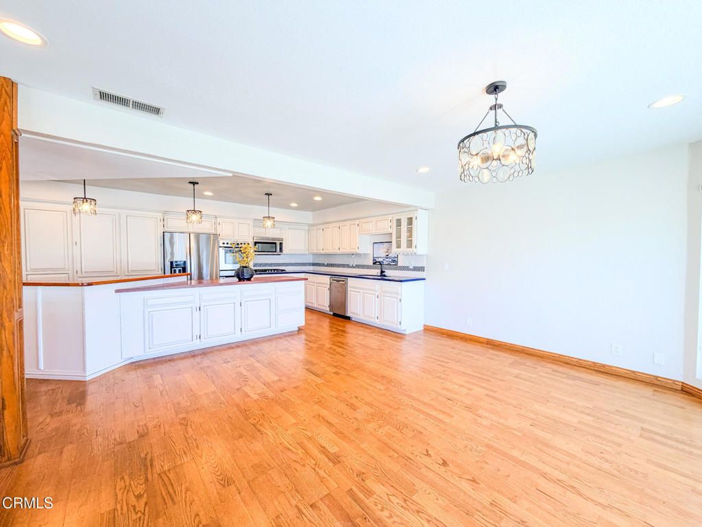 Photo of 2511 Monaco Drive, Oxnard, CA 93035 (MLS # V1-33037)